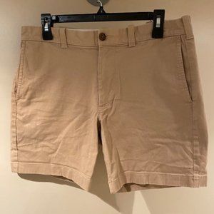 Men's JCREW Khaki Shorts with Stretch 7" Inseam.